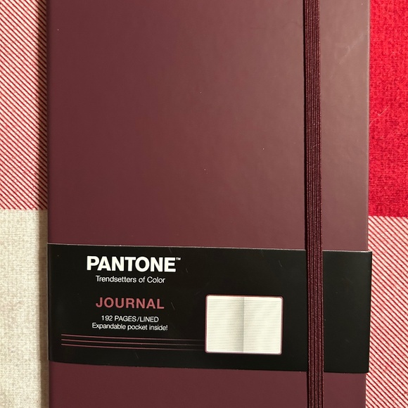 New Pantone Journal - Brown Tout Color of Trandsetters - Picture 2 of 3